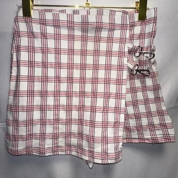 Rue21 Pink and White Checkered Top - Picture 2 of 6